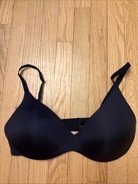 SKIMS Bra 38DD Wireless Form bra black